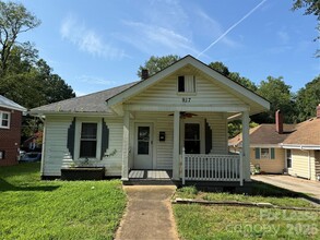 Building Photo - 917 Lincolnton Rd