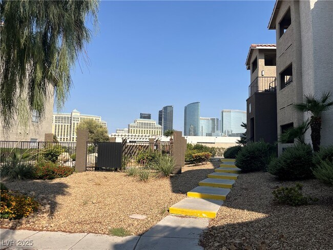 Foto del edificio - 4200 S Valley View Blvd