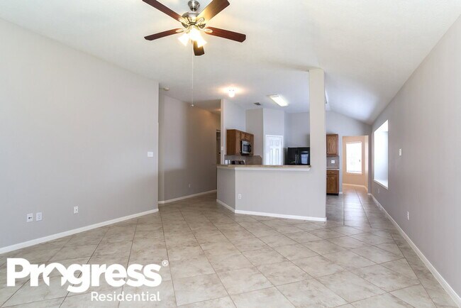 Foto del edificio - 2447 Halstead Dr