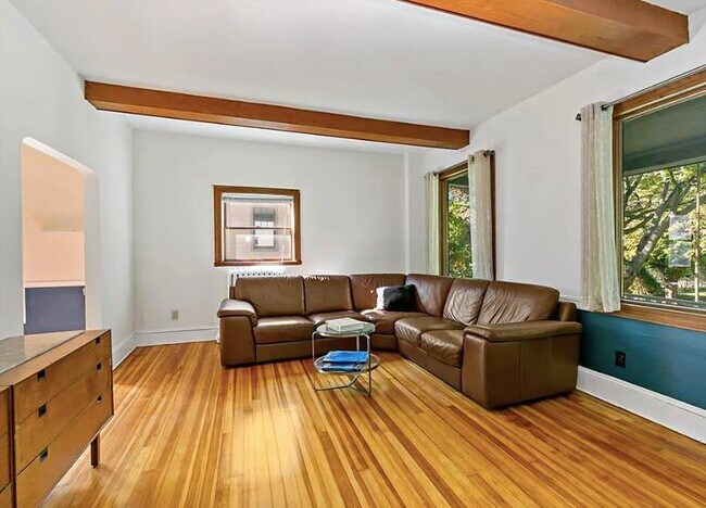 Building Photo - 68 Belden Ave