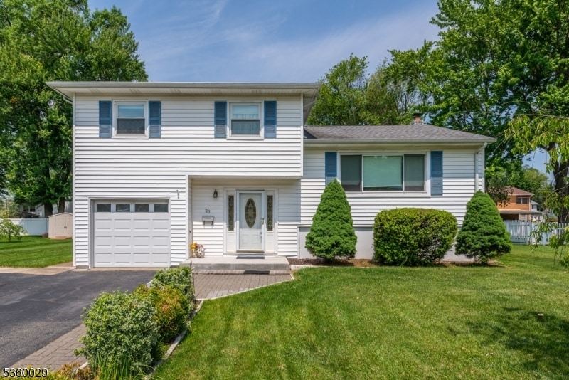 Primary Photo - 23 Distler Ave