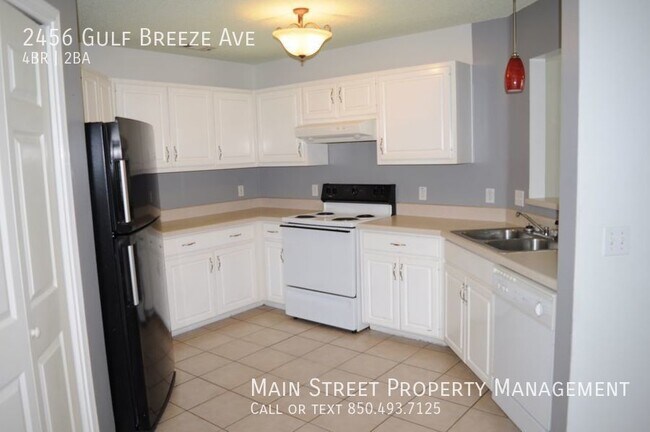 Building Photo - 2456 Gulf Breeze Ave