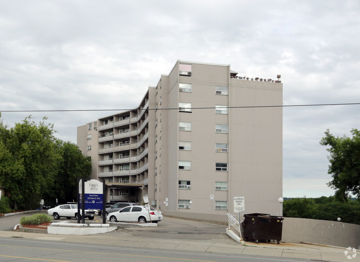Photo du bâtiment - Forest Hills Apartments