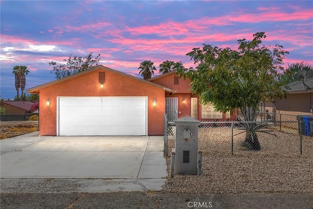 Primary Photo - 66569 Acoma Ave
