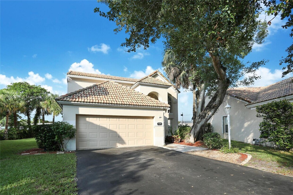 Foto principal - 7722 Hibiscus Ln