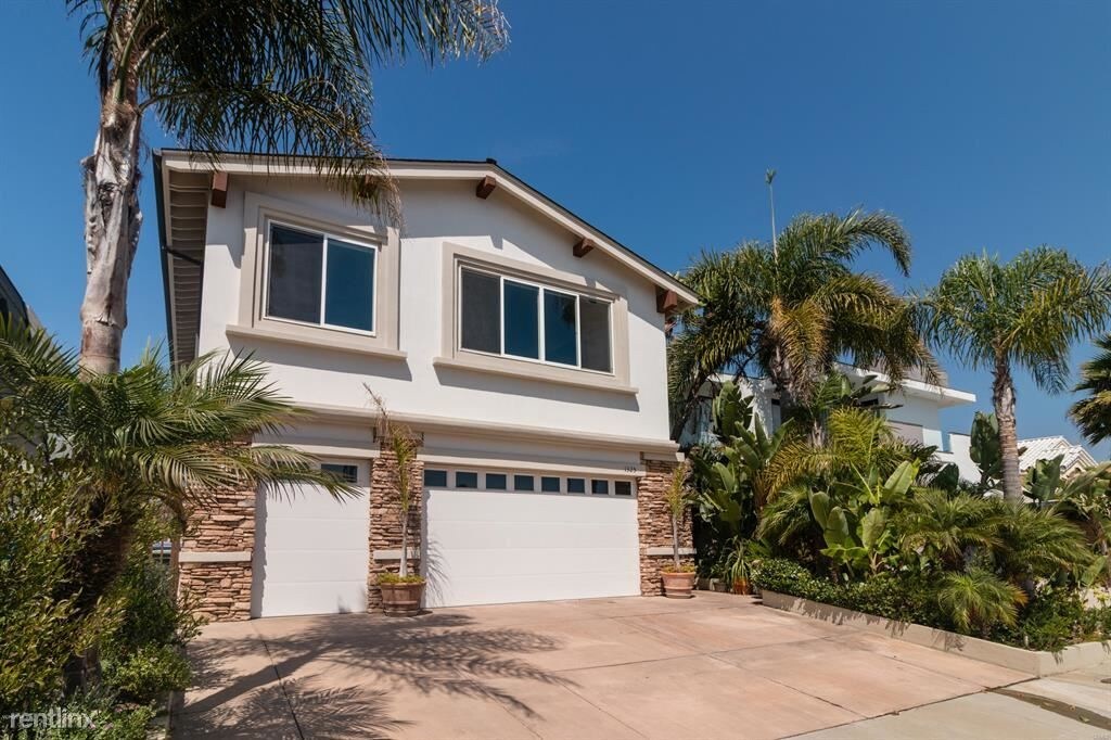 Primary Photo - 4 br, 3 bath House - 1325 Beachmont St