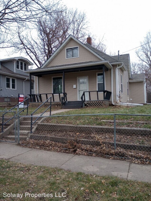 3 br, 1 bath House 1817 West 5th Street House Rental in Sioux City