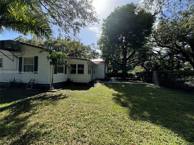 Foto del edificio - 802 SW 14th Ave