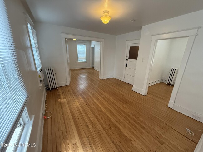 Building Photo - 115 N 3rd Ave