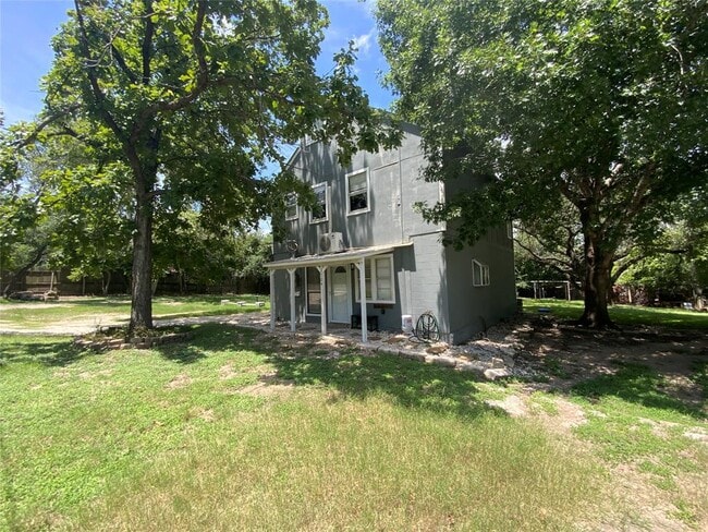 Foto del edificio - 2704 Palomino Dr