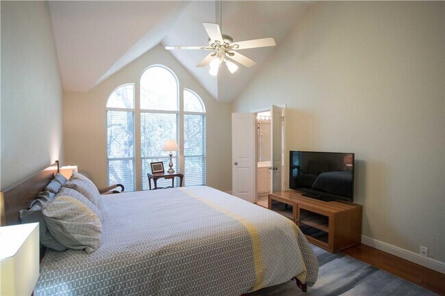 Building Photo - 4824 Calhoun Canyon Loop