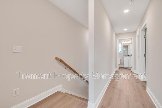 Building Photo - 2498 East 21st Street