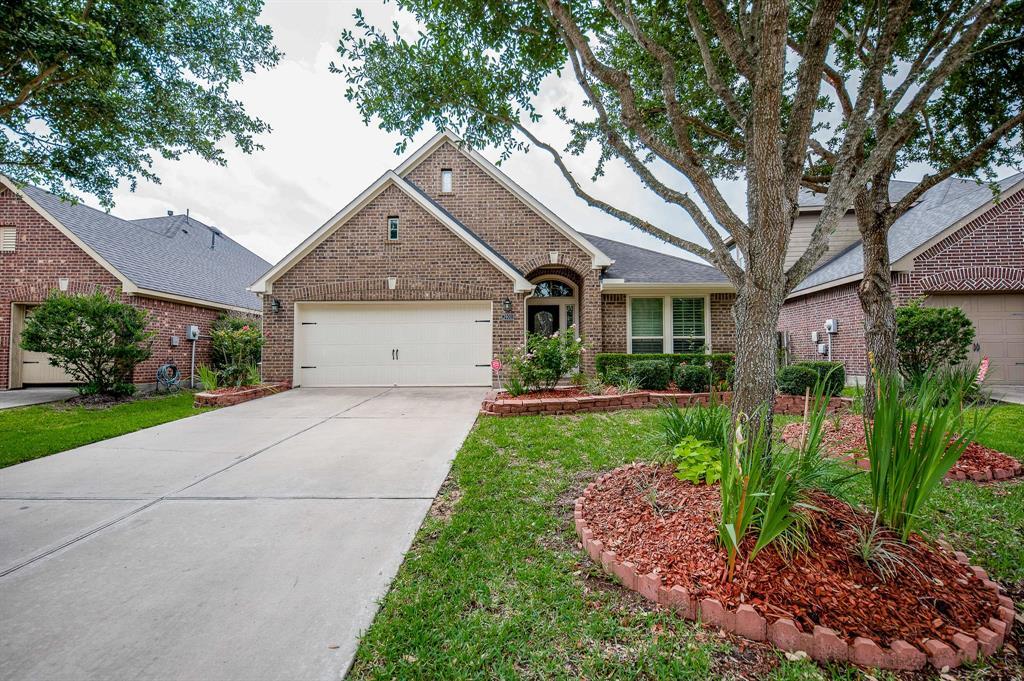 Foto principal - 29011 Davenport Dr