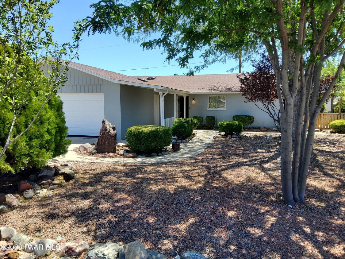 Primary Photo - 3547 N Valorie Dr
