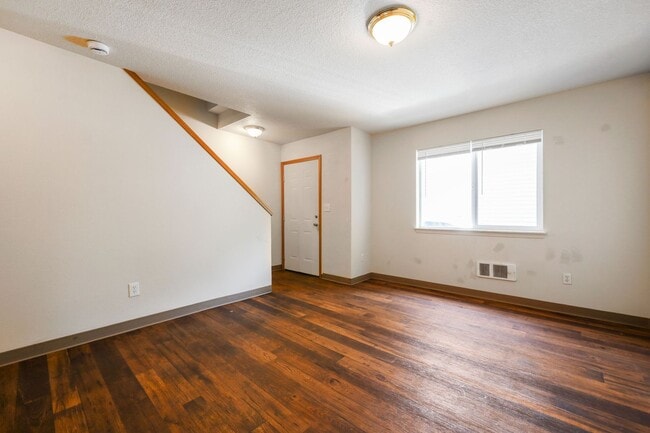 Building Photo - 2829 SE 90th Pl