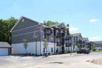 Interior Photo - Jefferson Pointe