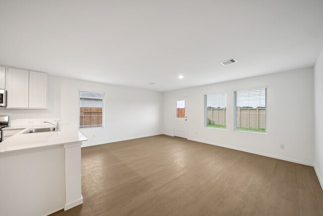 Foto del edificio - 25625 Rose Creek Dr