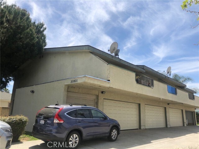 Primary Photo - 20801 Roseton Ave
