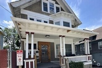 Building Photo - 107 Catherine St