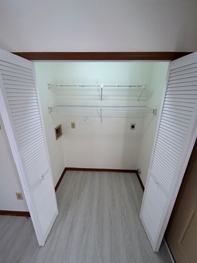 Building Photo - 2-Bedroom Townhome in Troy, OH - Available Now!