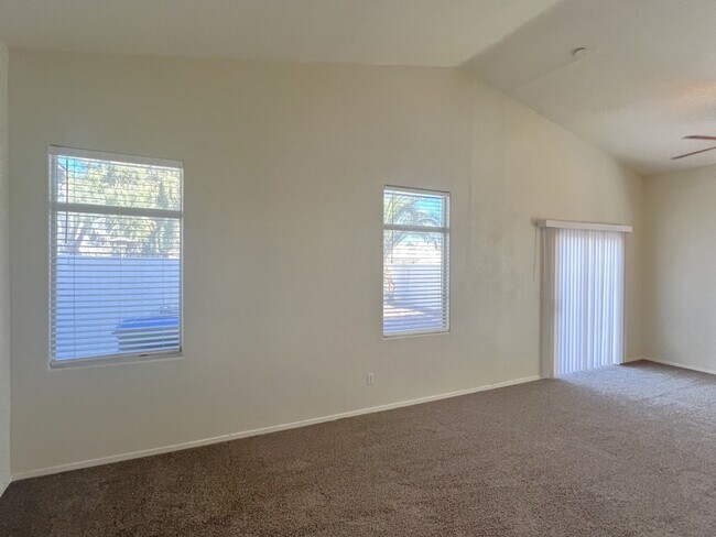 Building Photo - 4706 English Lavender Ave