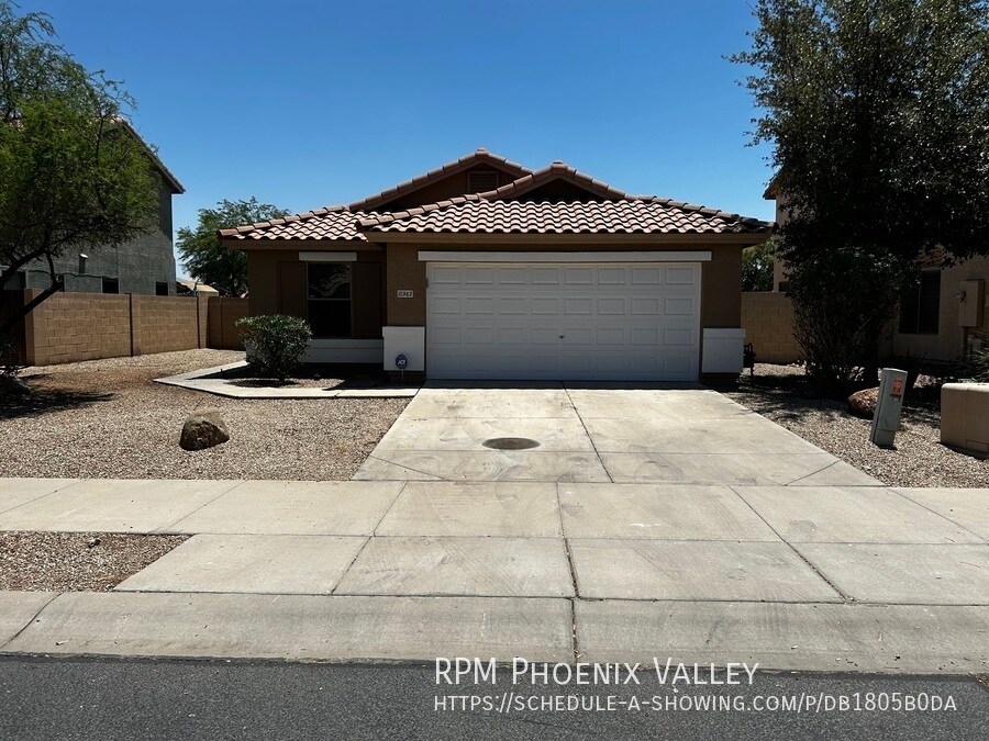 Foto principal - Cozy Canyon Trail * 3 x 2 bath home ** New...