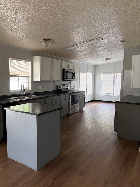 Foto del edificio - 17536 Eve Dr