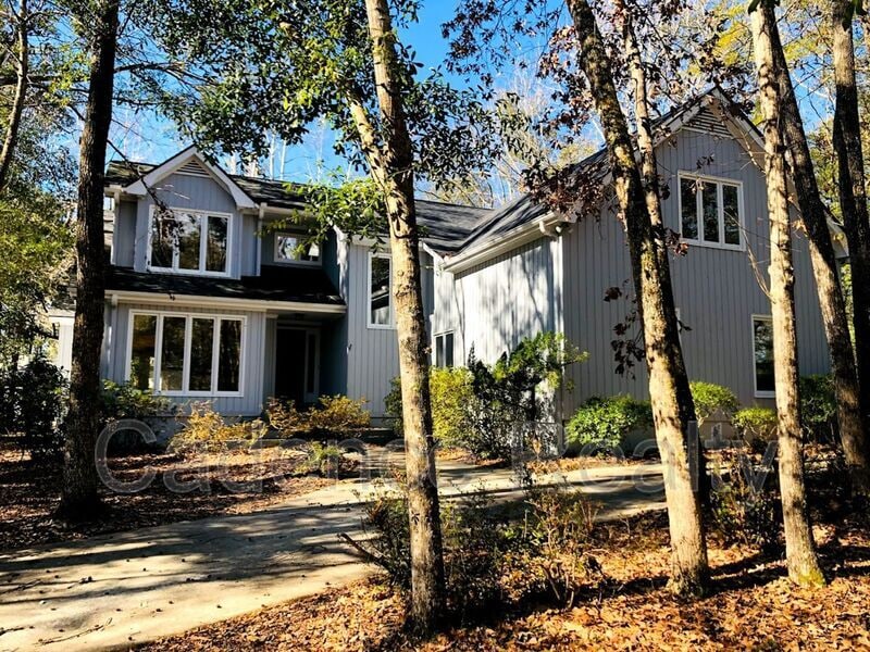 Photo - 1016 Creekside Lane