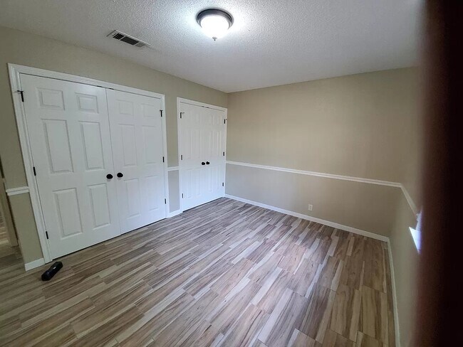 Building Photo - 3801 Nichols Dr