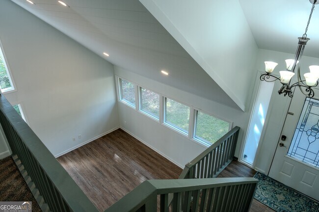 Foto del edificio - 8025 Cedar Cove