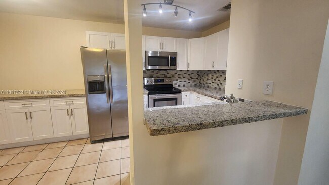 Foto del edificio - 15649 SW 73rd Cir Terrace