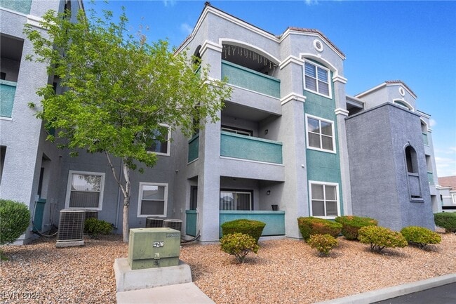 Building Photo - 6955 N Durango Dr