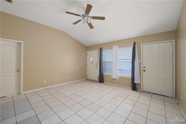 Building Photo - 3705 Joby St