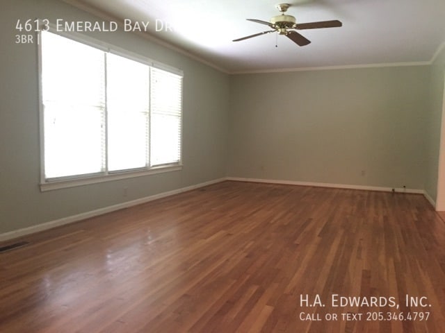 Foto del edificio - 4613 Emerald Bay Dr