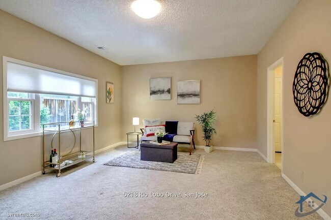 Building Photo - 5218 Rio Lobo Dr