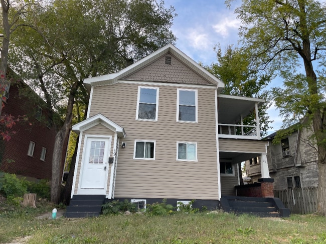 Building Photo - 19 Ridge Ave Building Photo - 19 Ridge Ave