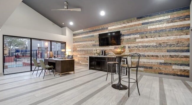 Foto del edificio - Infinity on the Landing