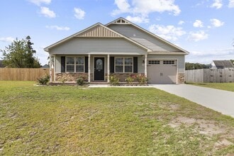 Building Photo - 403 Duncan Dr S