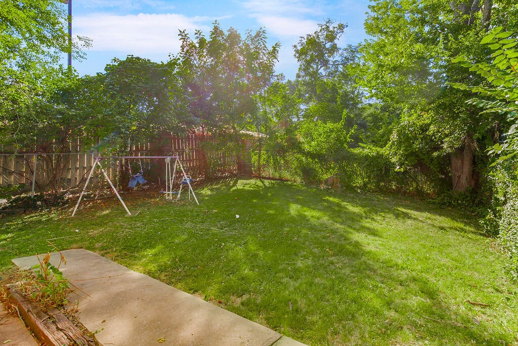 Foto principal - 1251 E Walnut St