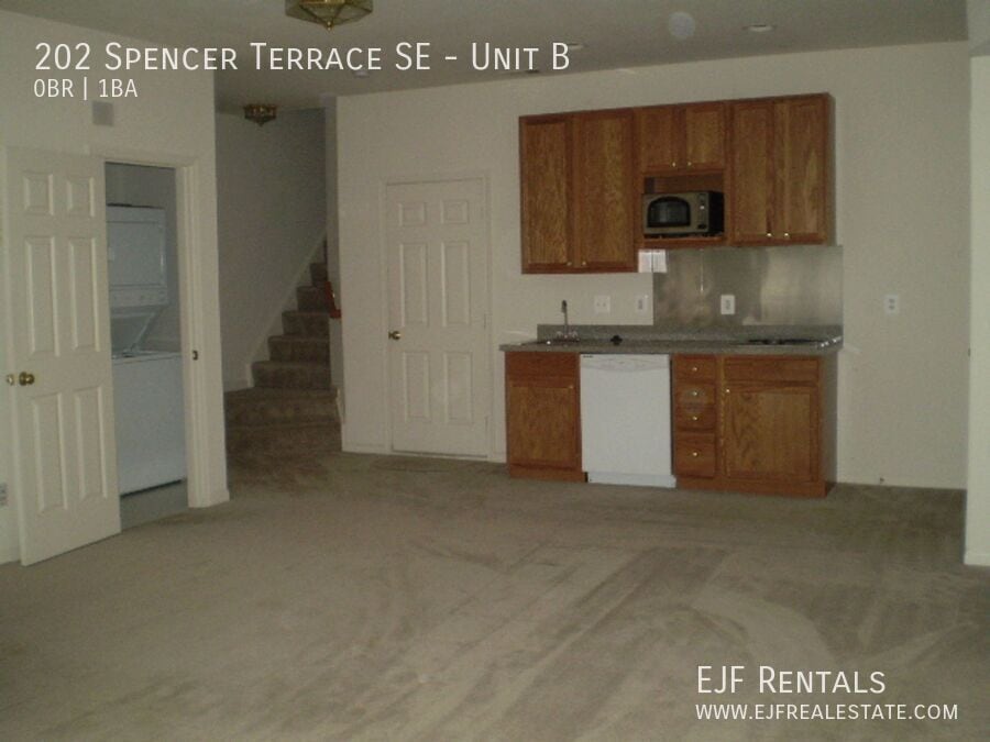 Foto del edificio - 202 Spencer Terrace SE