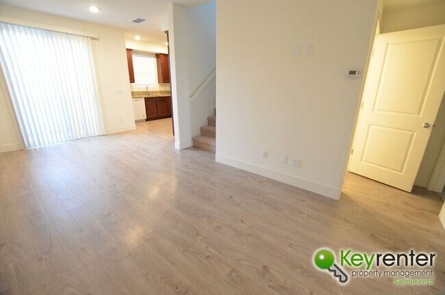 Foto del edificio - 2540 Prosper Rd