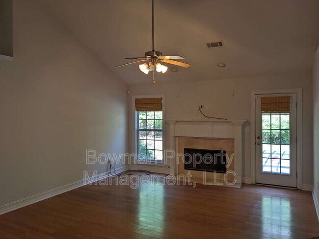 Foto del edificio - 503 Southern Ct