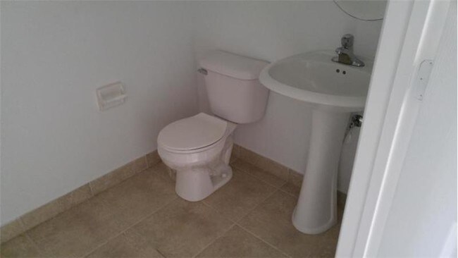 Foto del edificio - 9434 Windrift Cir