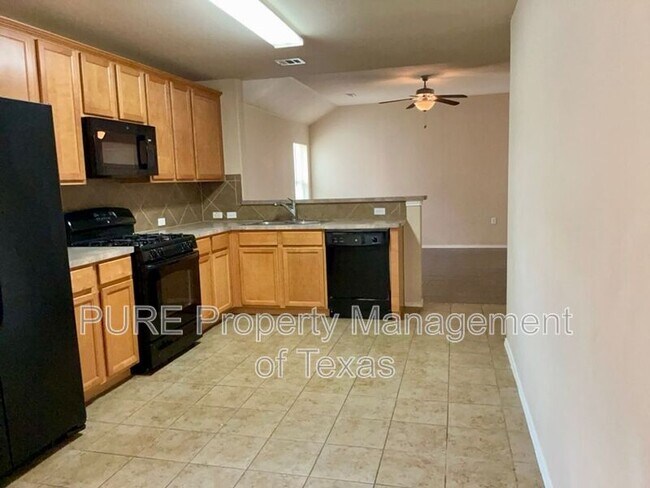 Building Photo - 7505 Cedar Edge Dr