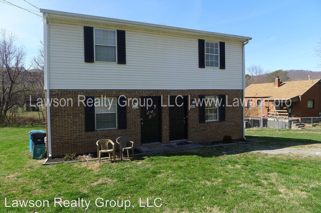 Primary Photo - 3611-3613 Ventnor Rd SE