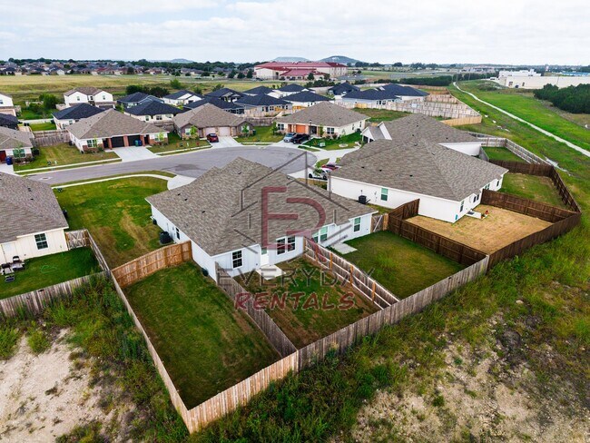 Building Photo - 1226 LEXINGTON Dr