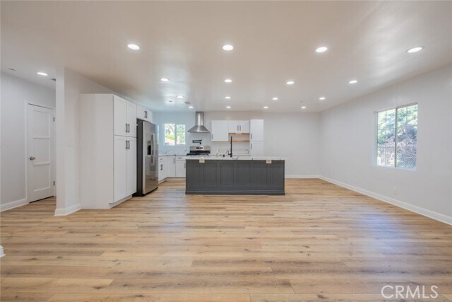 Foto del edificio - 7032 Penfield Ave