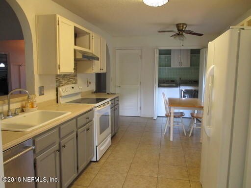 Foto del edificio - 11912 Blue Spruce Ct