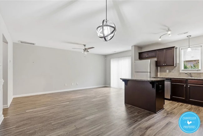 Building Photo - 2654 Middle Br Bnd
