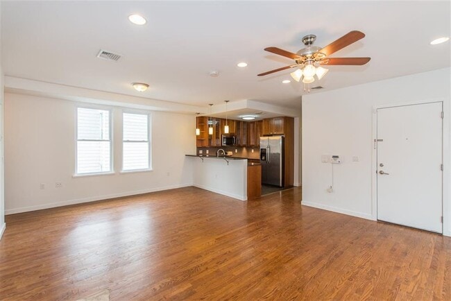 Building Photo - 100 Shippen St